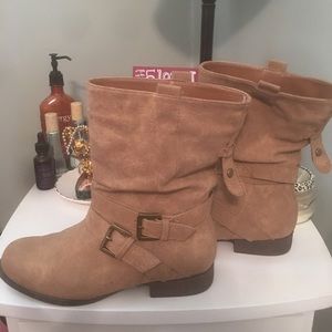 Just fab tan boots.